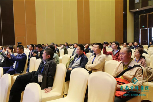 1541726963675383.jpg 现场学习交流.jpg